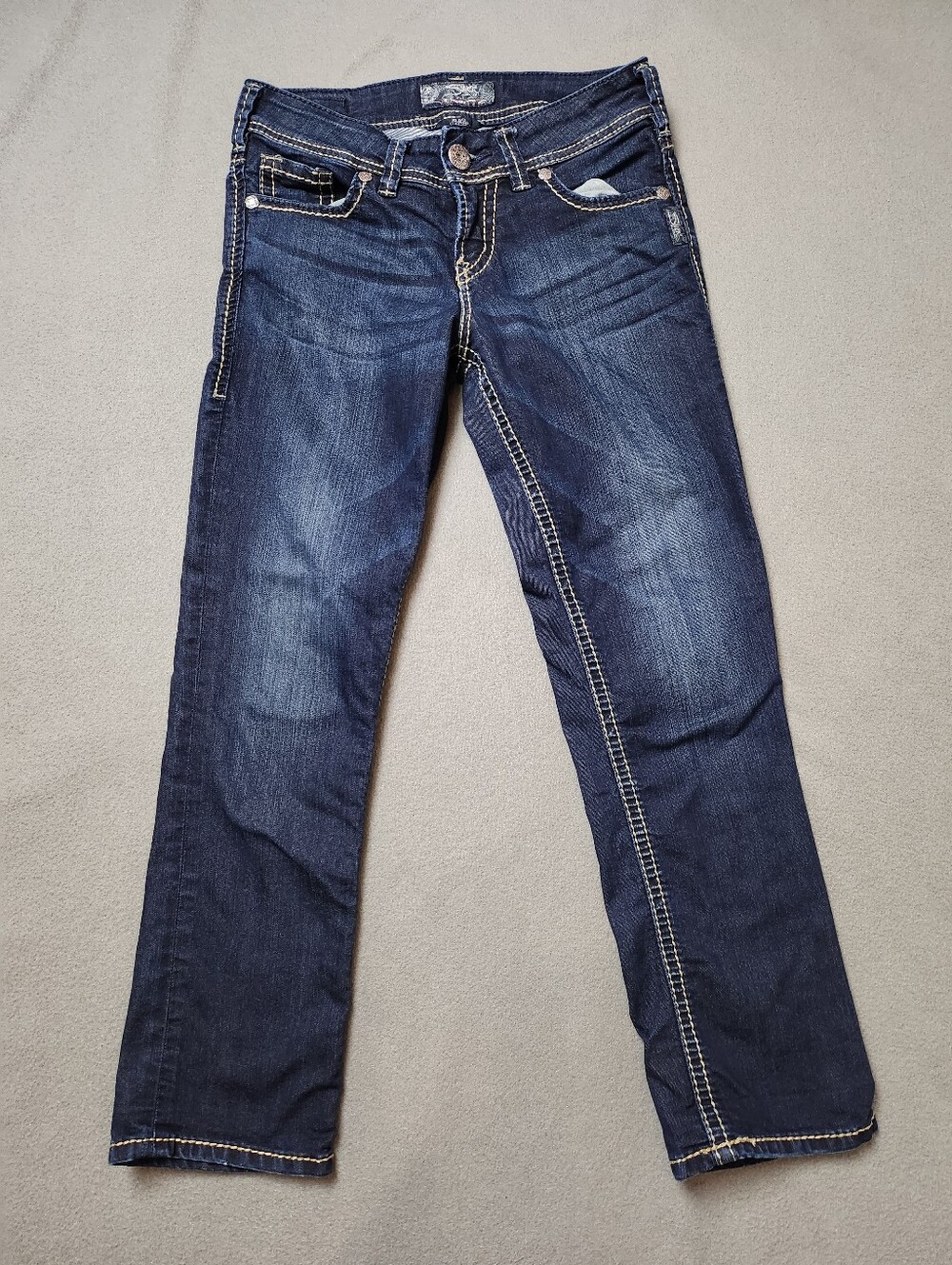 Silver dark Wash Suki Mid Capris size 26 waist capris / cropped